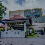 Cakra Kembang Hotel
