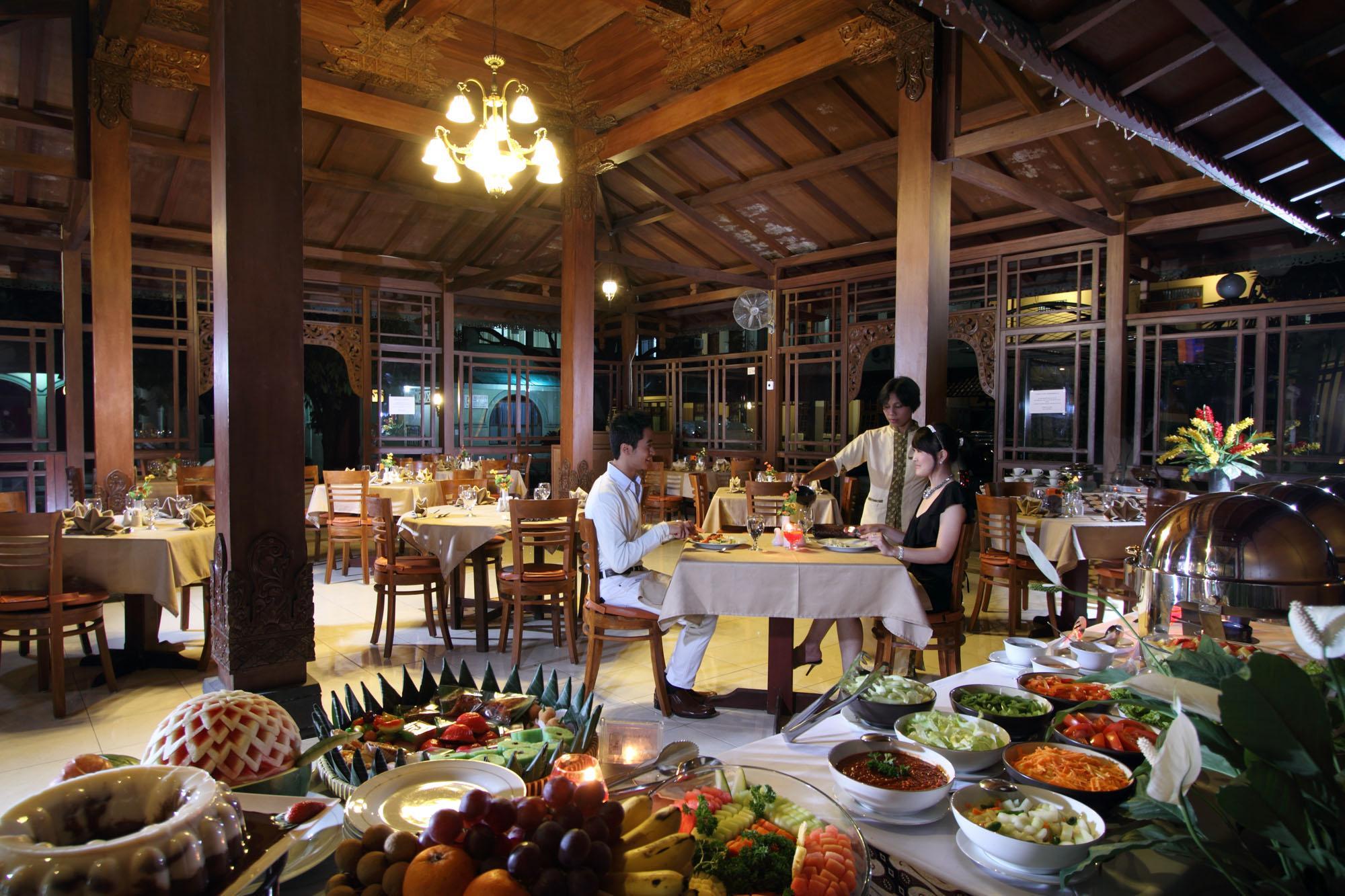 Hotel Cakra Kembang