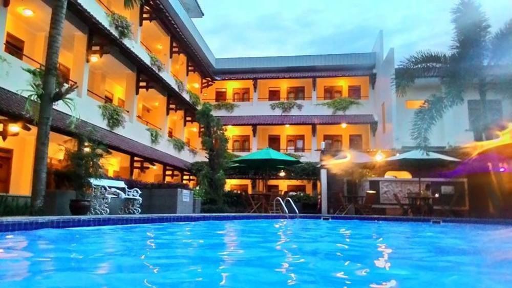 Hotel Cakra Kembang 3*