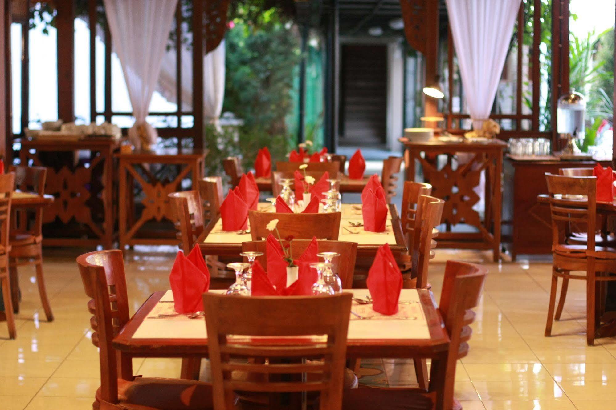 Hotel Cakra Kembang Kejayan
