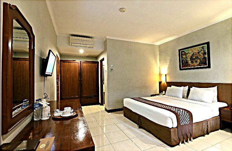 Hotel Cakra Kembang Kejayan